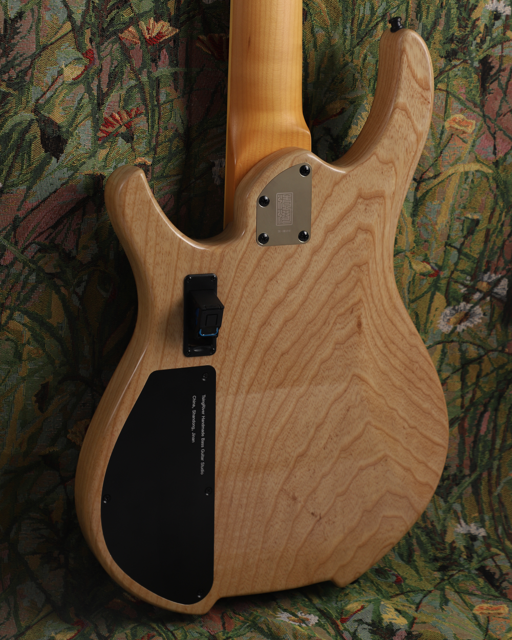 Baboomin custom shop instrument