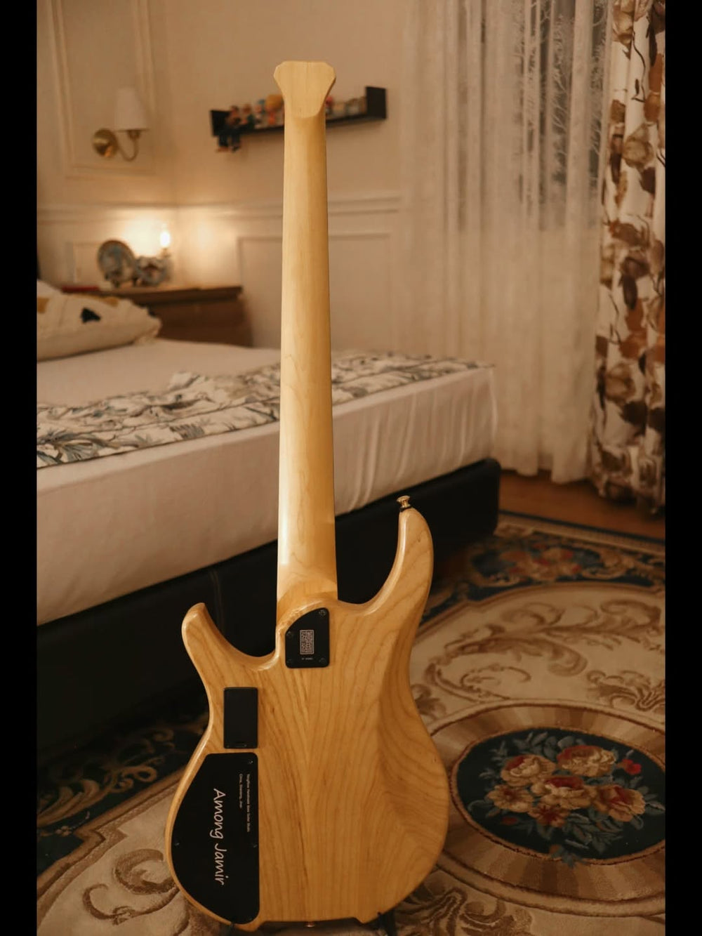 Baboomin custom shop instrument